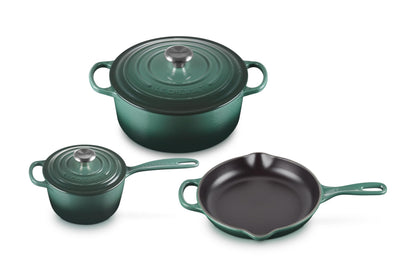 Le Creuset Enameled Cast Iron Signature Cookware Set