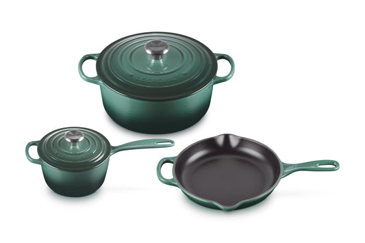 Le Creuset Enameled Cast Iron Signature Cookware Set