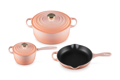 Le Creuset Enameled Cast Iron Signature Cookware Set