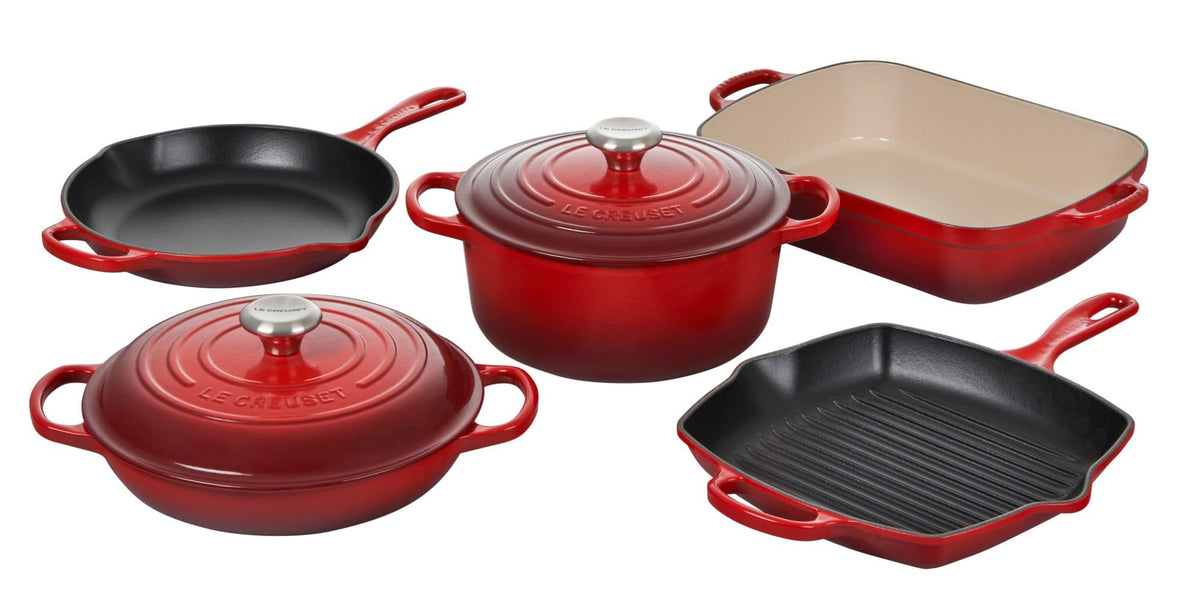 Le Creuset Enameled Cast Iron Signature Cookware Set